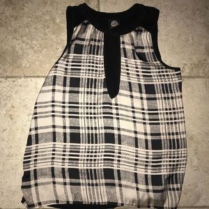 Nordstrom key hole elegant blouse